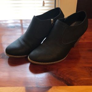 Dr. Scholl’s Black Leather Booties